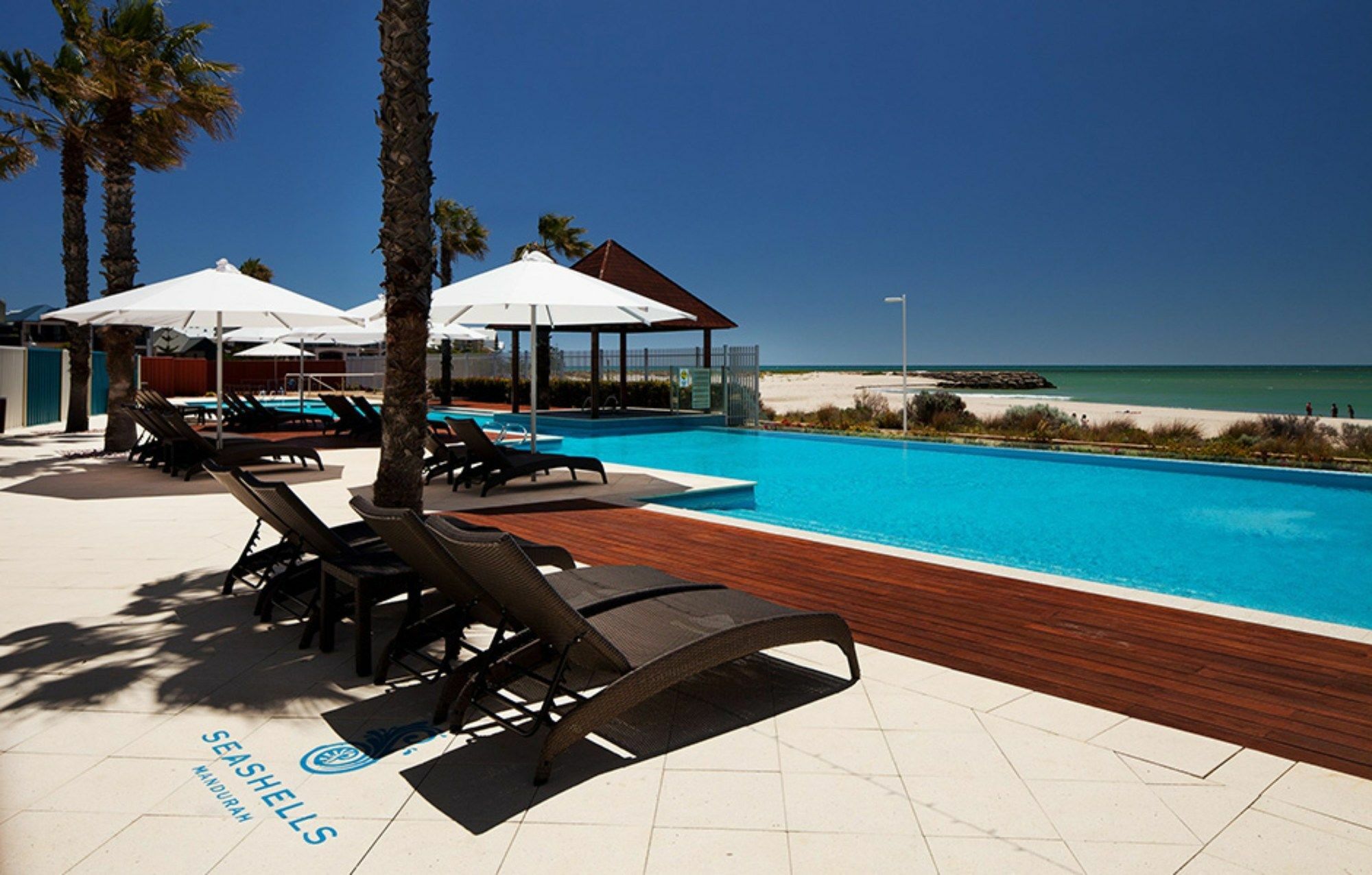 Seashells Mandurah Hotel Exterior photo